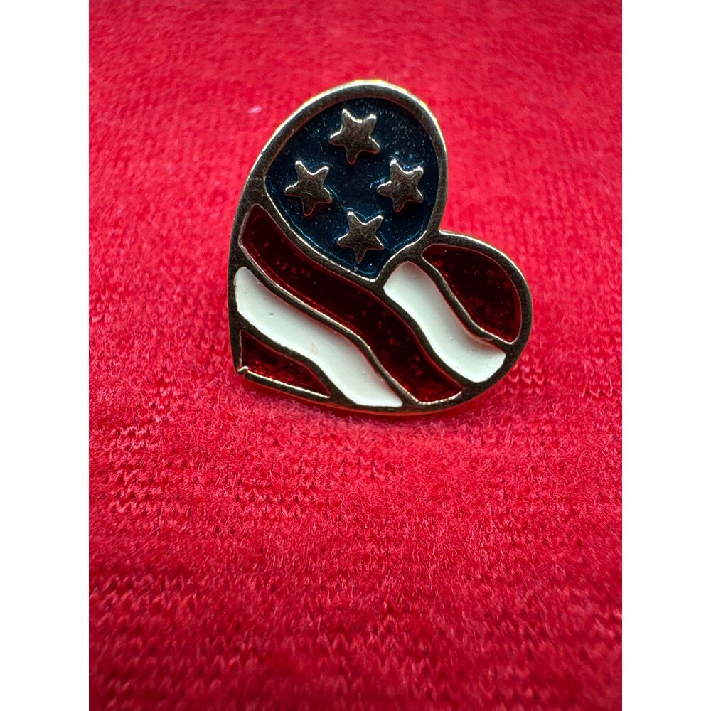 USA American flag heart shape pin /brooch heart, USA flag, 4th of July